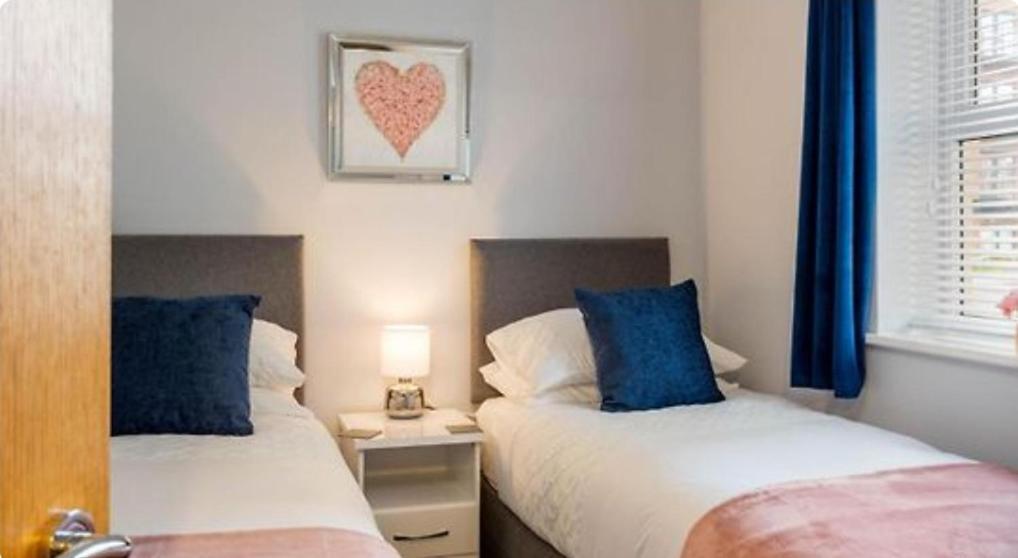 1 Merchants Gate - 2 Bedroom, City Apartment With Private Parking يورك المظهر الخارجي الصورة